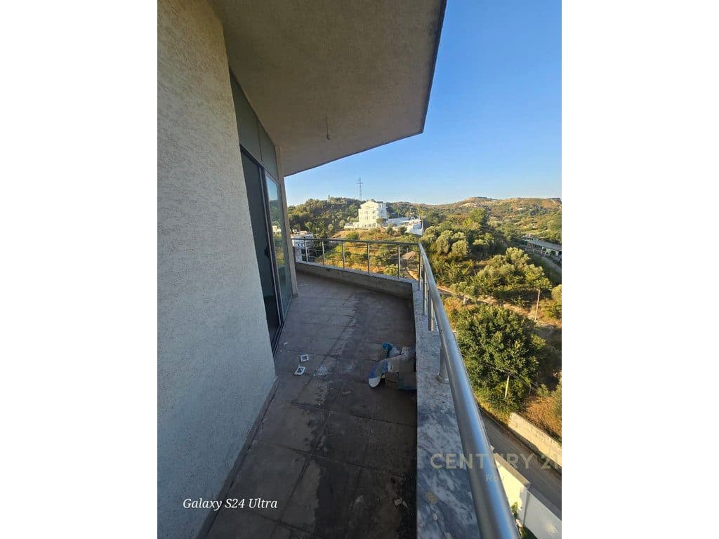 SHITET APARTAMENT 1+1 NE SHKEMBI I KAVAJES !! 4