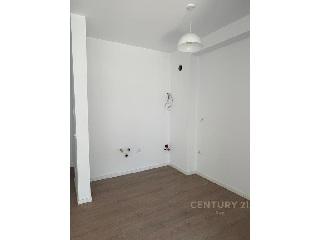 EXCLUSIVE ! SHITET APARTAMENT 1+1 TEK SHKEMBI I KAVAJES ! 4