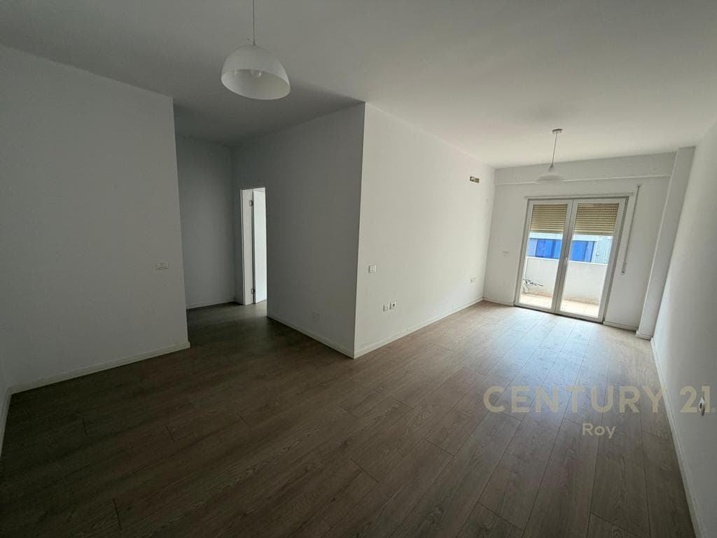 EXCLUSIVE ! SHITET APARTAMENT 1+1 TEK SHKEMBI I KAVAJES ! 3