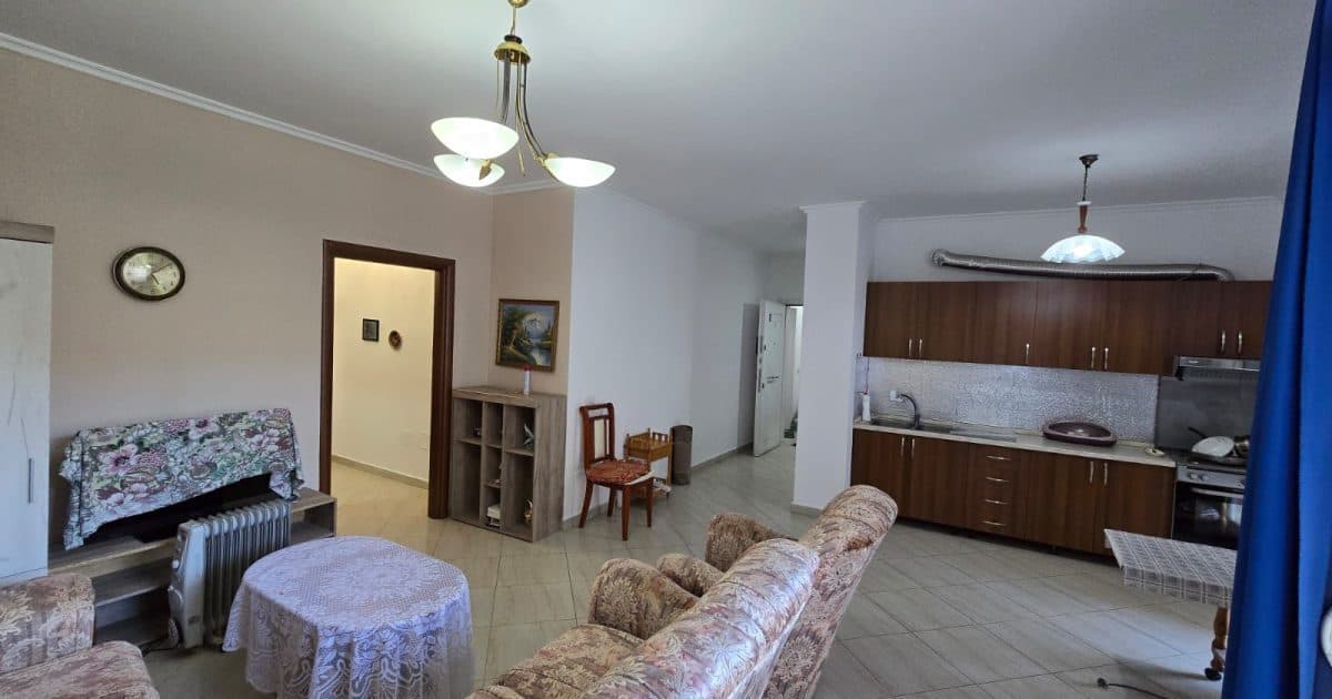 Apartament 2+1 në shitje Pazari Ri, Tiranë
