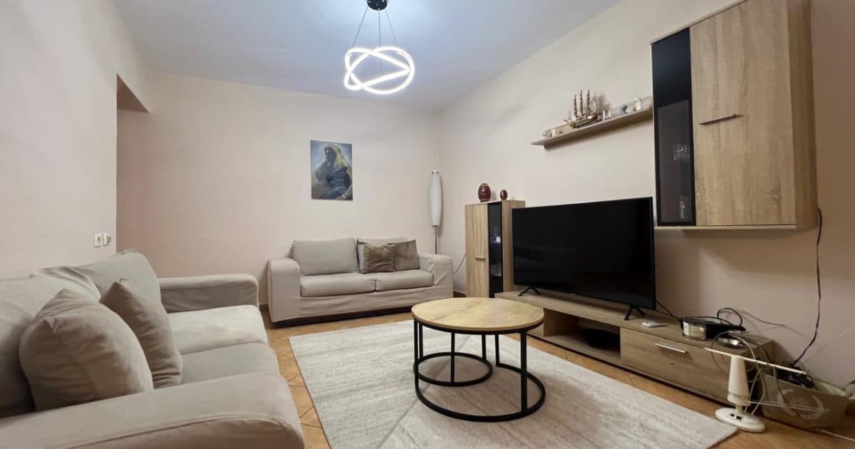 Apartament 1+1 me qira Myslym Shyri, Tiranë