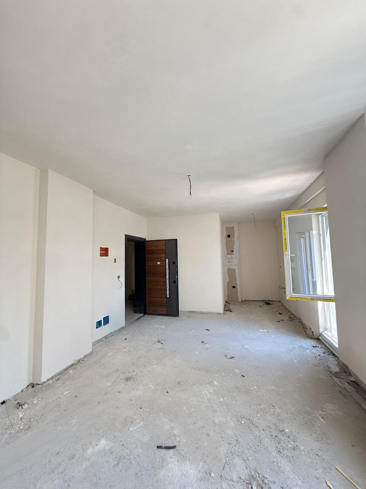 Apartament 1+1 në shitje Univers City, Tiranë 2