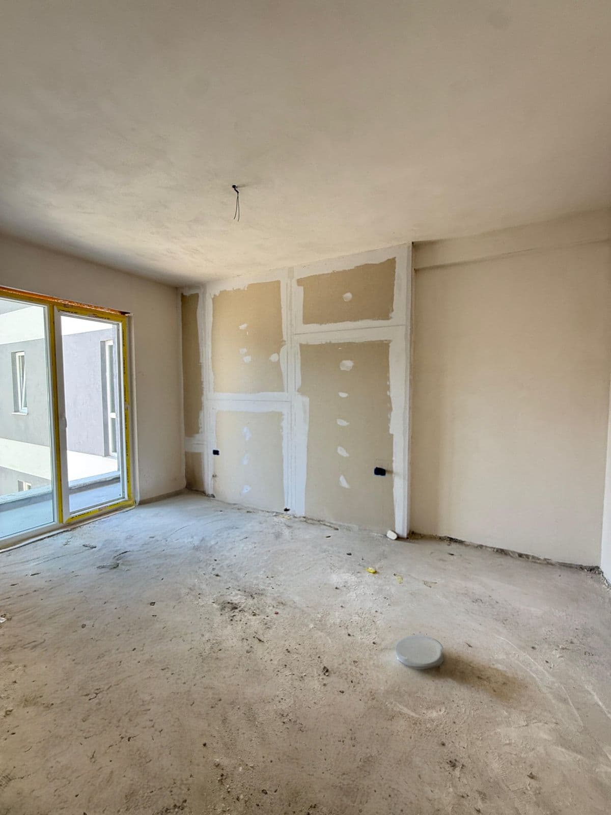 Apartament 1+1 në shitje Univers City, Tiranë 4