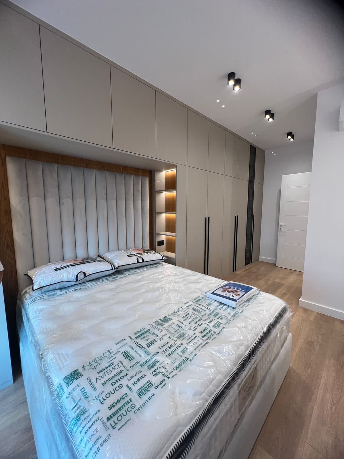 Apartament 2+1 me qira Porcelan, Tiranë 4