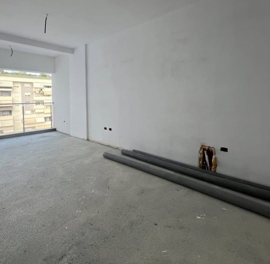 Apartament 2+1 në shitje Komuna Parisit, Tiranë 2