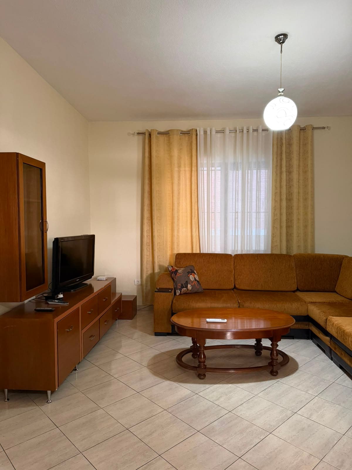 Apartament 2+1 me qira Astir, Tiranë 3