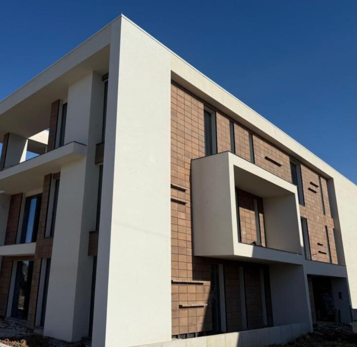 Apartament 1+1 në shitje TEG, Tiranë 4