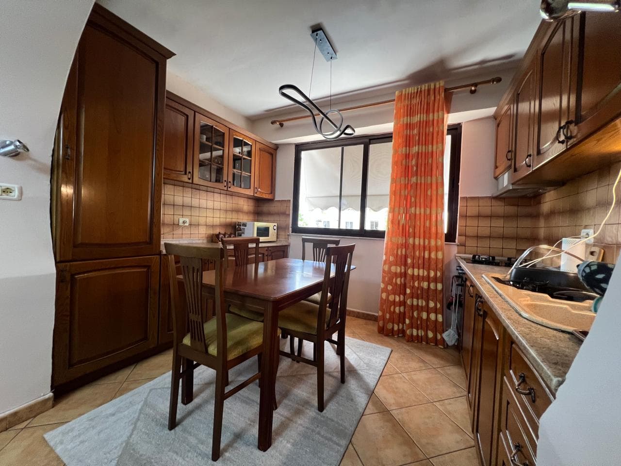 Apartament 1+1 me qira Myslym Shyri, Tiranë 4