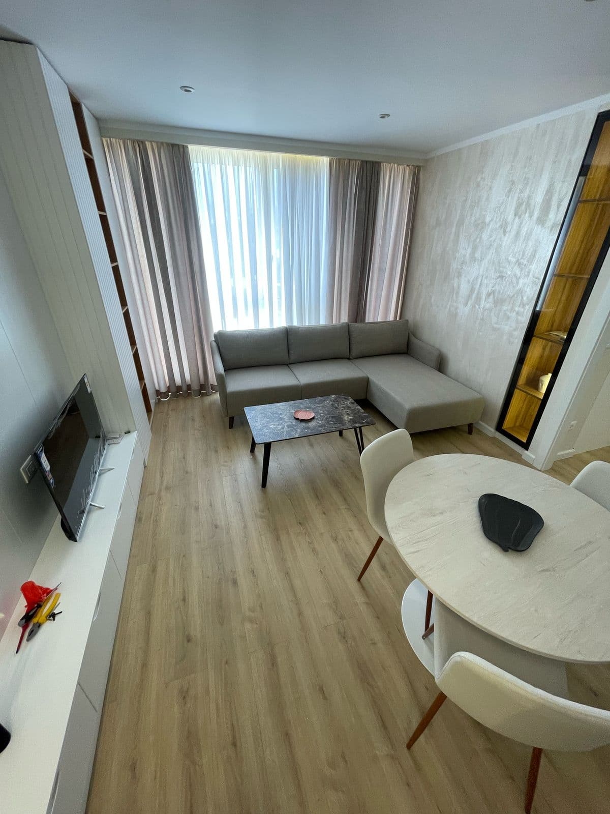 Apartament 1+1 me qira Bulevardi Ri, Tiranë 2