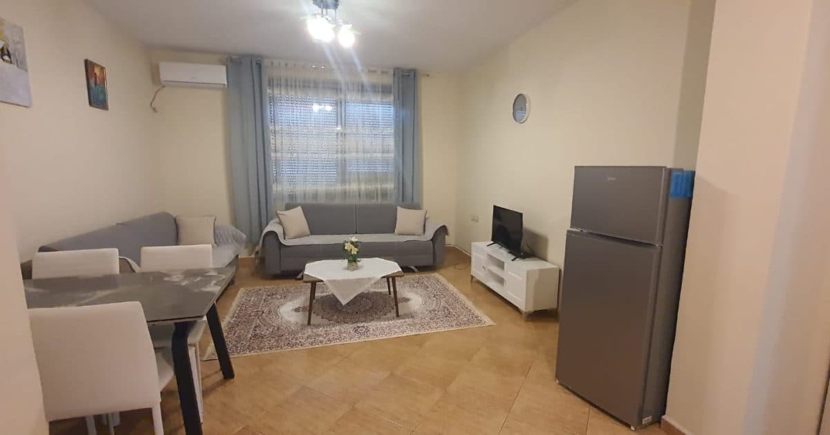 Apartament 2+1 me qira Rruga e Kosovareve, Tiranë