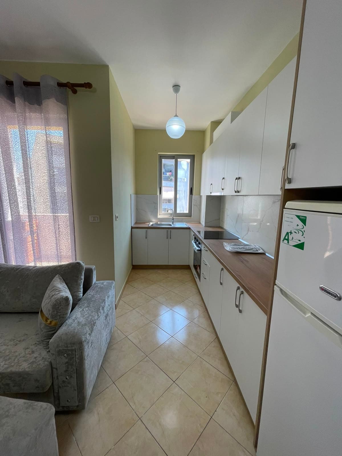 Apartament 1+1 me qira Astir, Tiranë 4