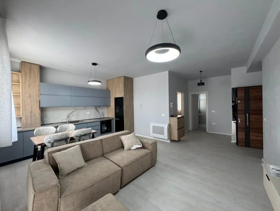 Apartament 2+1 me qira Unaza e Re, Tiranë 2