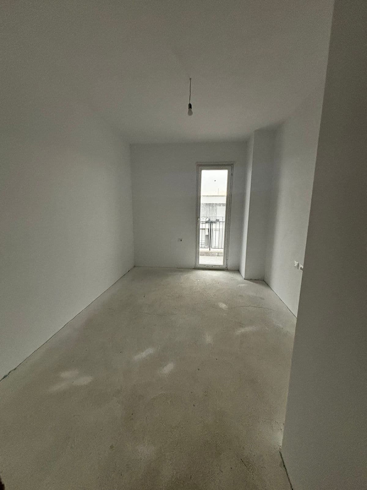 Apartament 2+1 në shitje Univers City, Tiranë 2