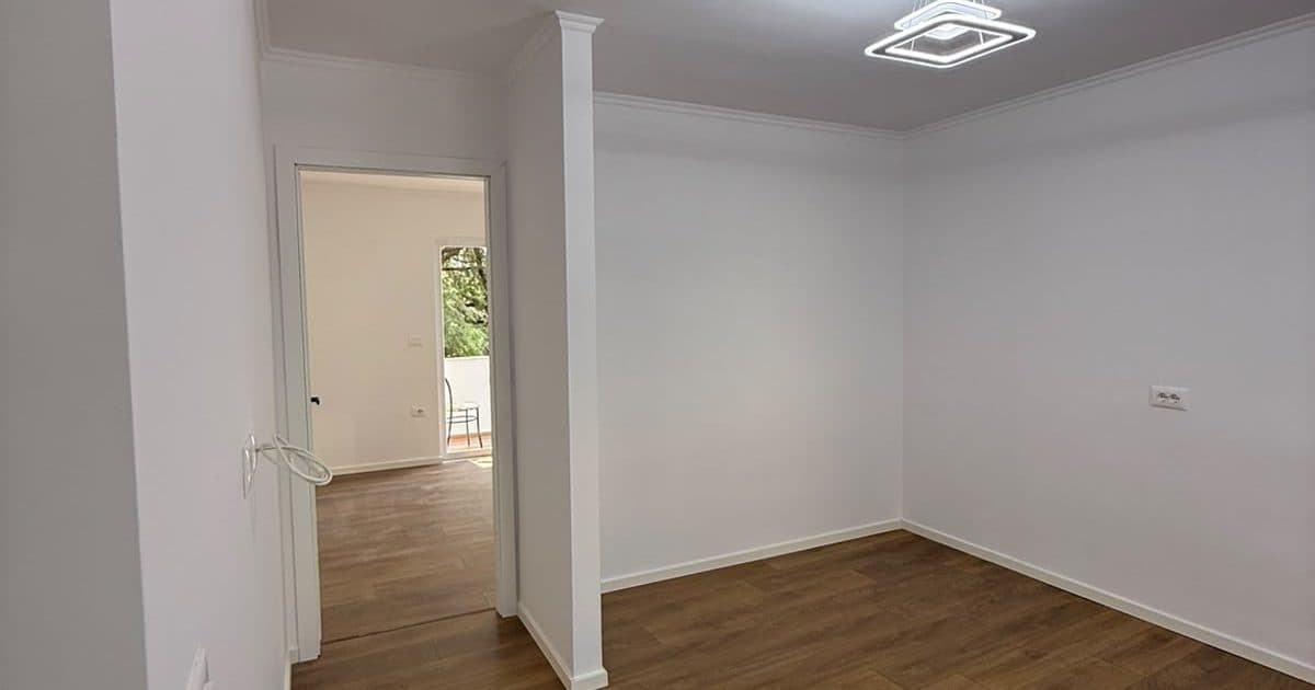 Apartament 1+1 në shitje Xhamlliku, Tiranë
