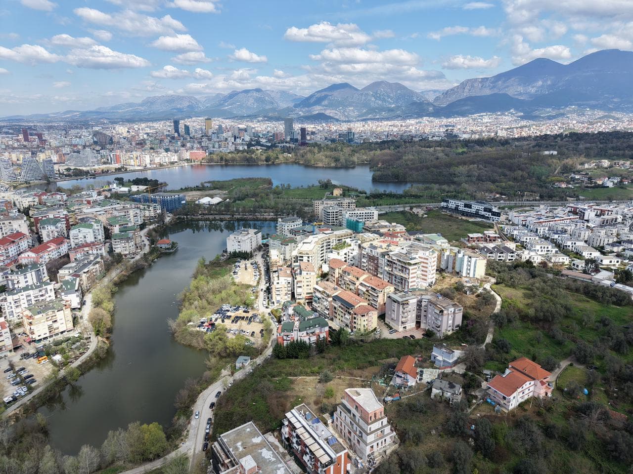 Apartament 2+1 në shitje Liqeni Thate, Tiranë 2