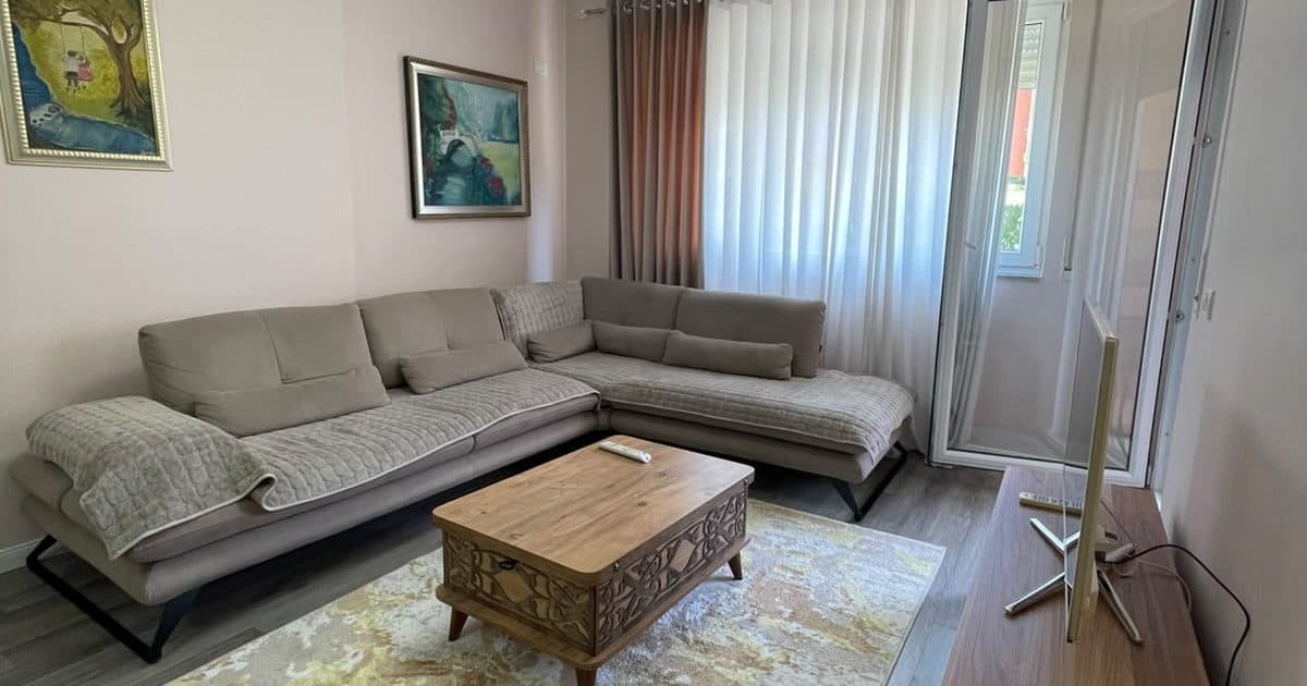 Apartament 2+1 me qira Astir, Tiranë