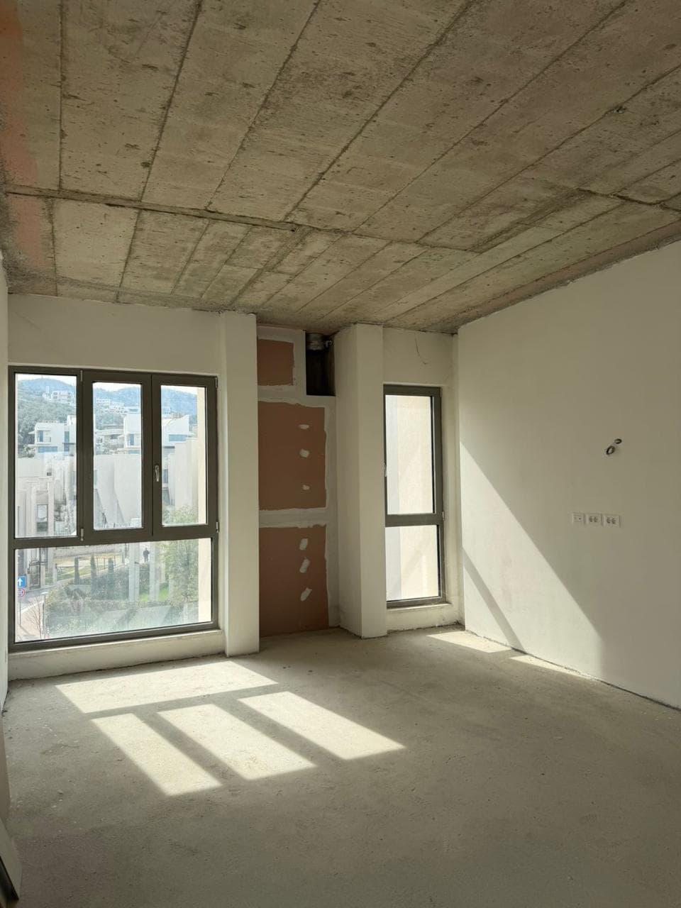 Apartament 2+1 në shitje Liqeni Thate, Tiranë 3