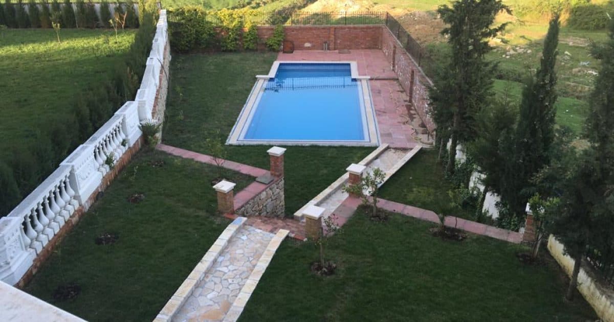 Vila me qira TEG, Tiranë