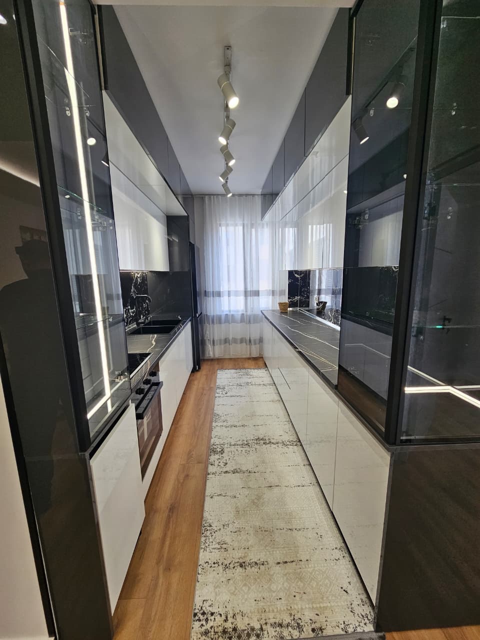 Apartament 2+1 në shitje Pallati me Shigjeta, Tiranë 4