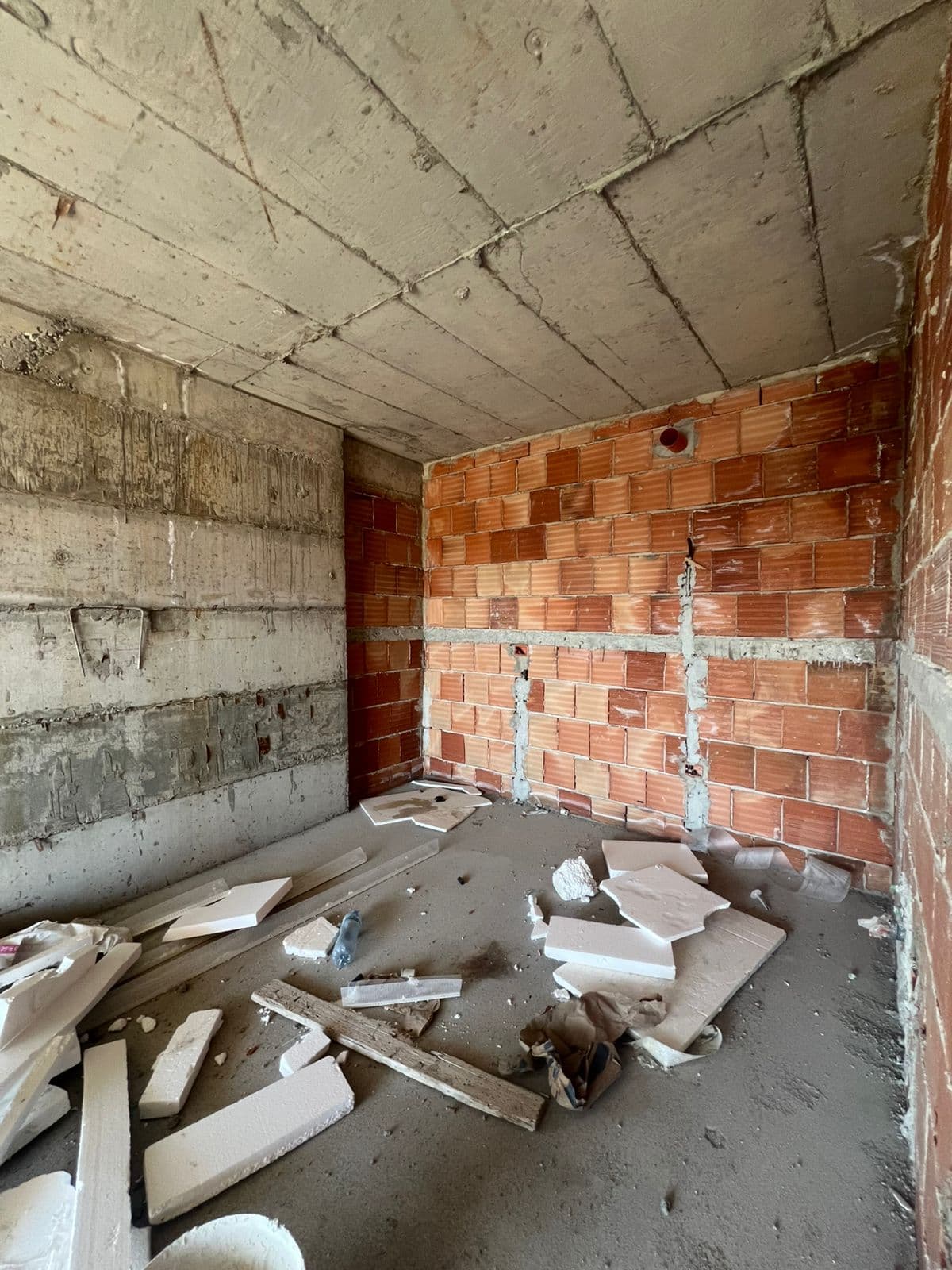 Apartament 1+1 në shitje Porcelan, Tiranë 4