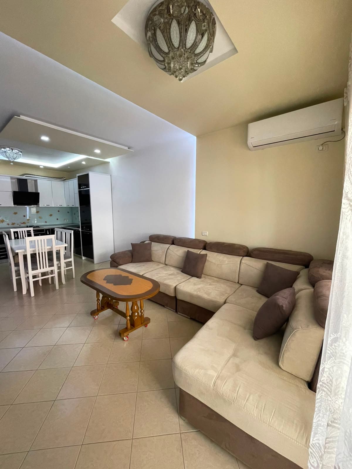 Apartament 2+1 me qira Astir, Tiranë 3