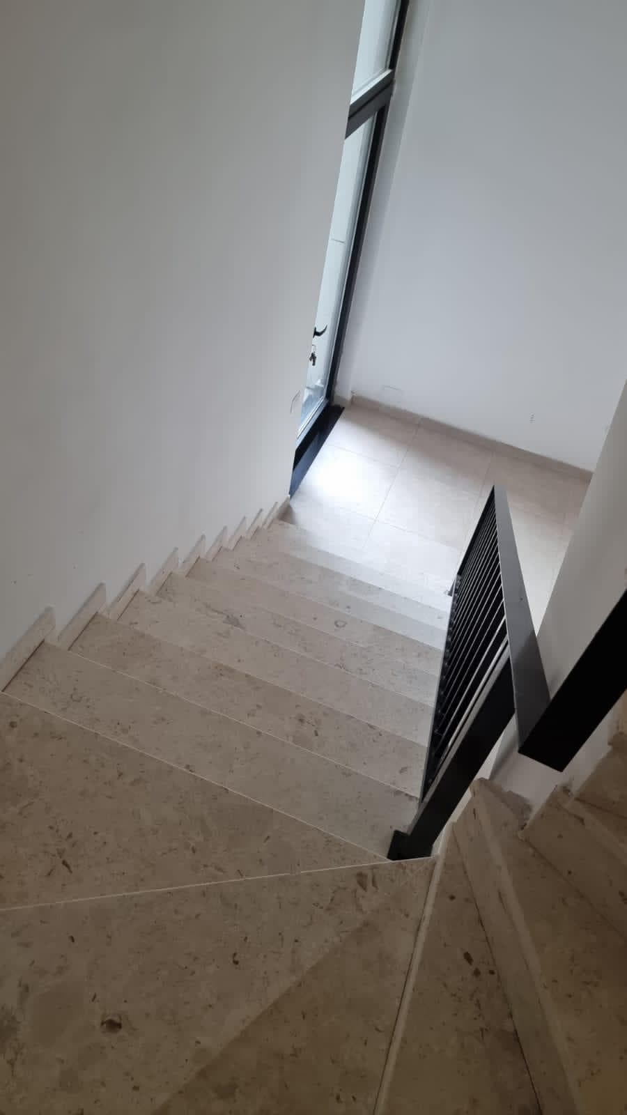 Njesi Biznesi me qira Spitali Nene Tereza, Tiranë 3
