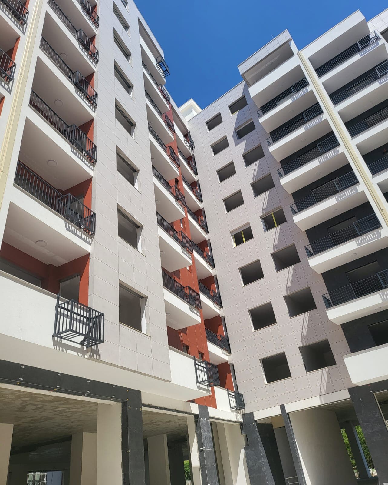 Apartament 2+1 në shitje Bulevardi Ri, Tiranë 3