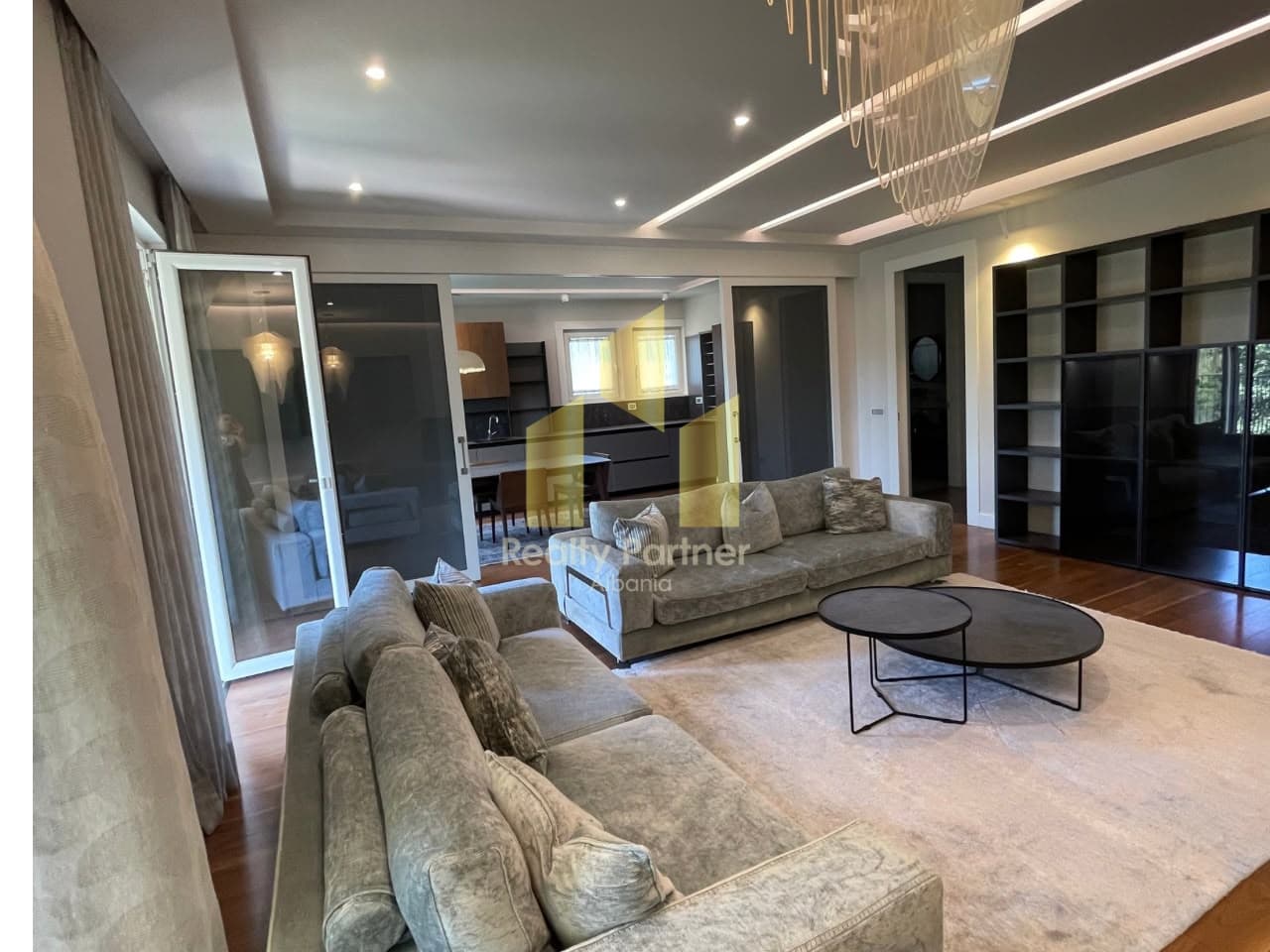Apartament 3+1+2+Post Parkimi në shitje TEG, Tiranë 3