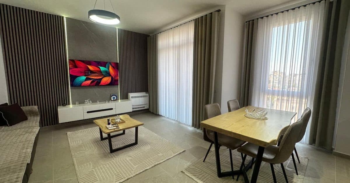Apartament 1+1 me qira Ish Stacioni Trenit, Tiranë