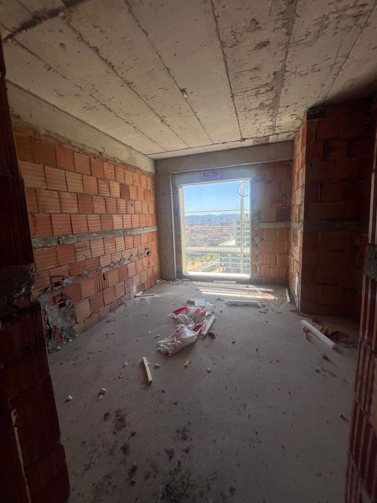 Apartament 1+1 në shitje Porcelan, Tiranë 2