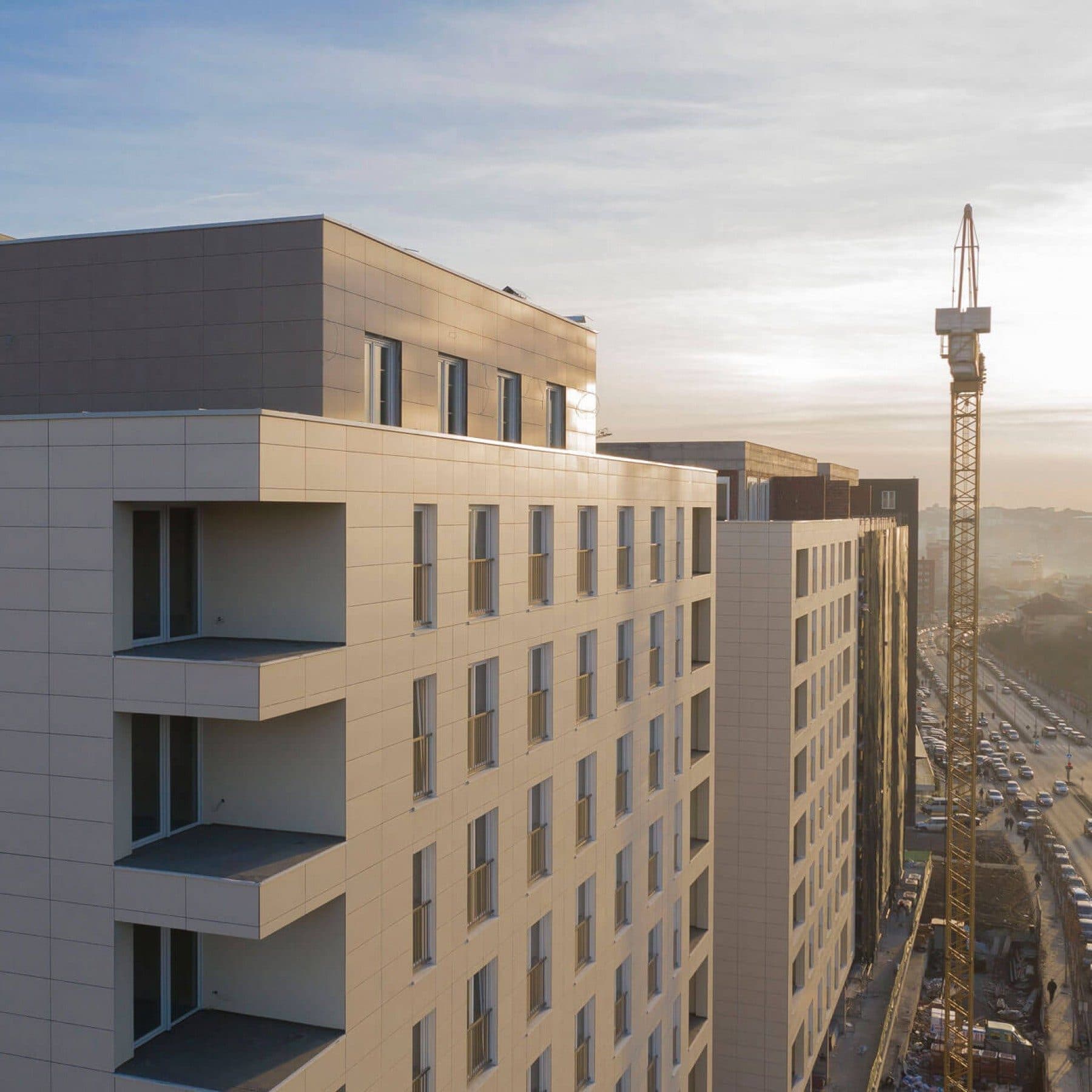 Ofrohet në shitje banesa 104.28m² në Lagjen e Spitalit afër Shkollës Pavarësia
