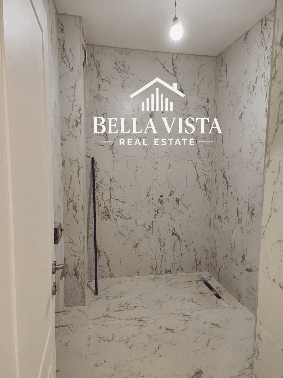 APARTAMENT 2+1 NË NJË NGA ZONAT MË TË KËRKUARA TË VLORËS 3