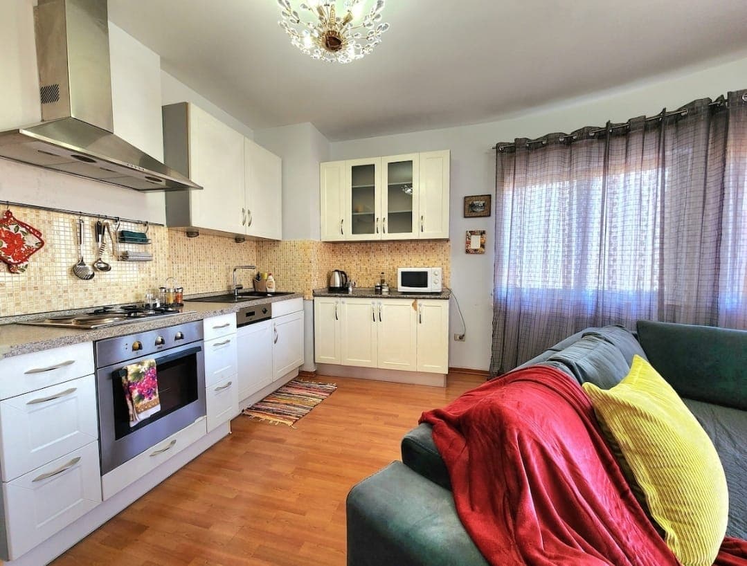 Apartament 4