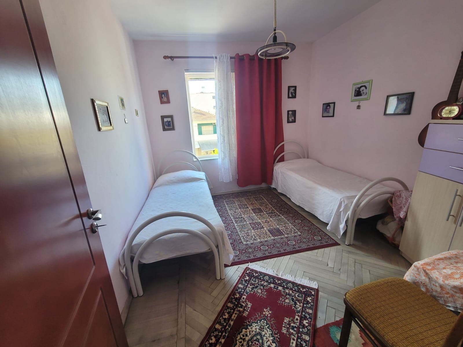 Shitet apartament 3+1 3
