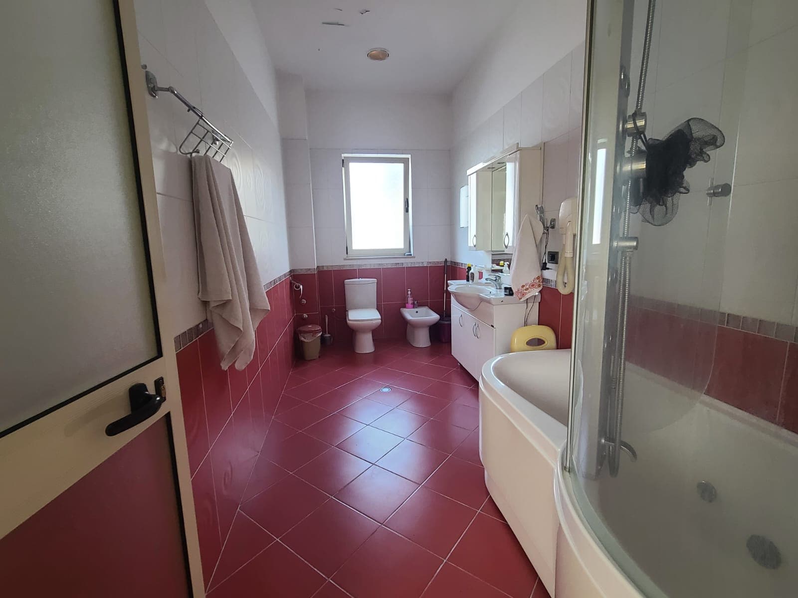 Home for sale in Tiranë 4