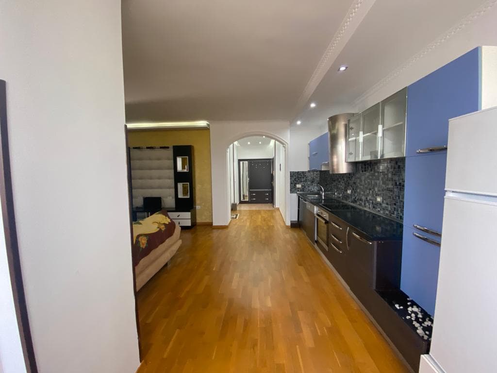 Apartment for sale in Tiranë 3