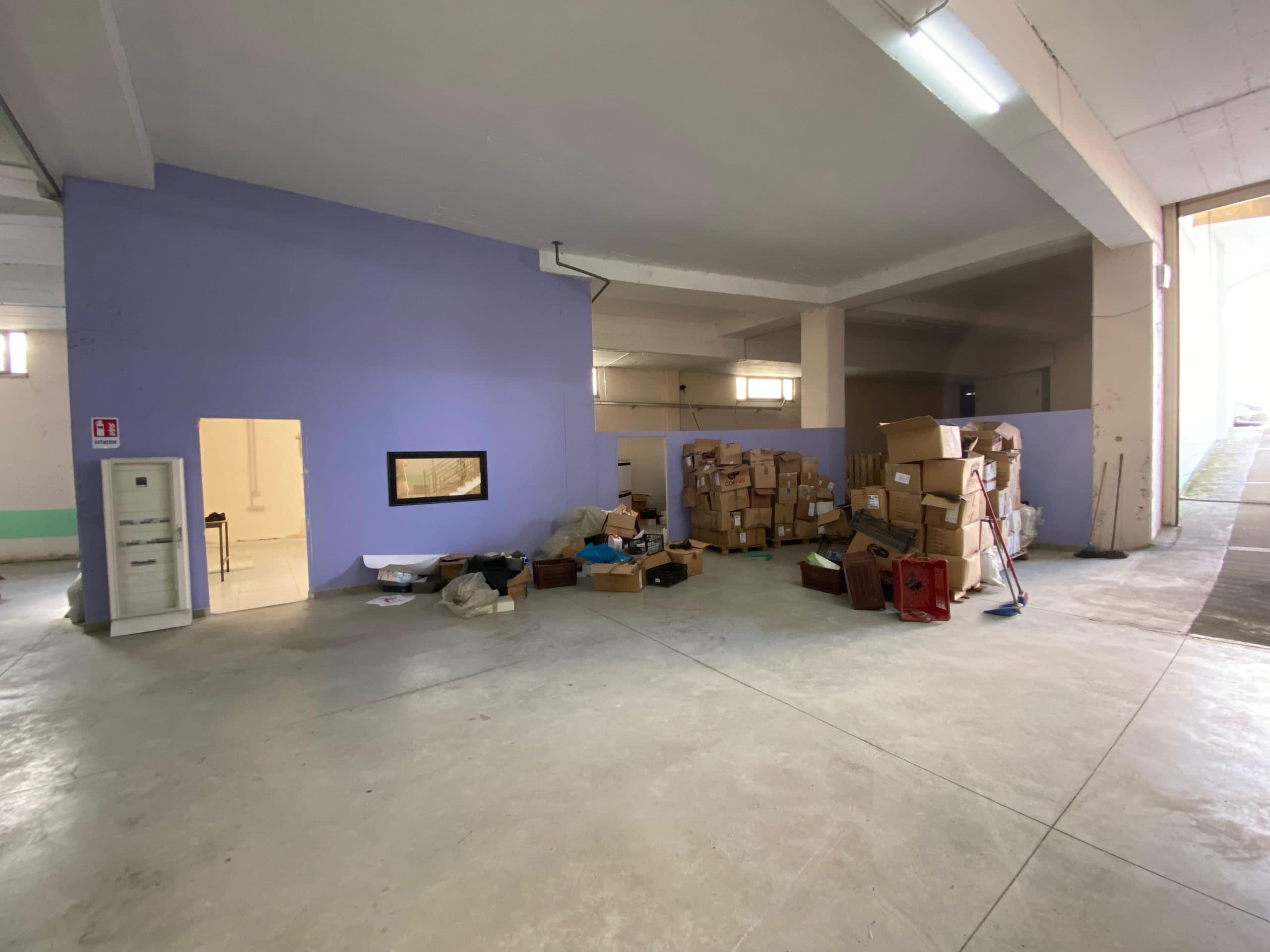 Shop for rent in Tiranë 1