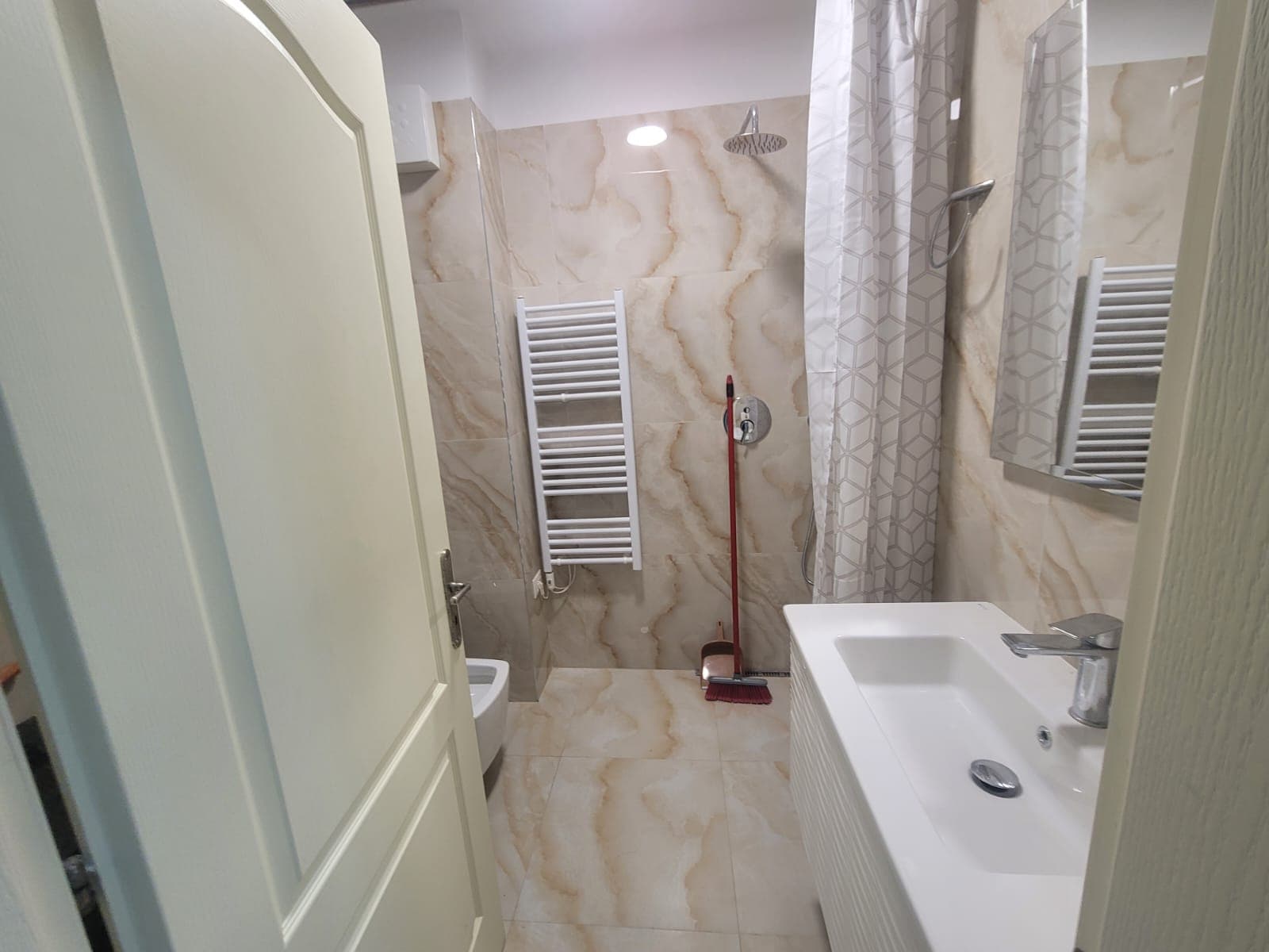 Apartament me Qira 3