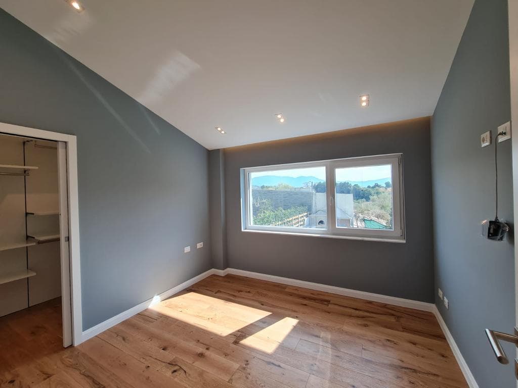 Home for sale in Tiranë 3