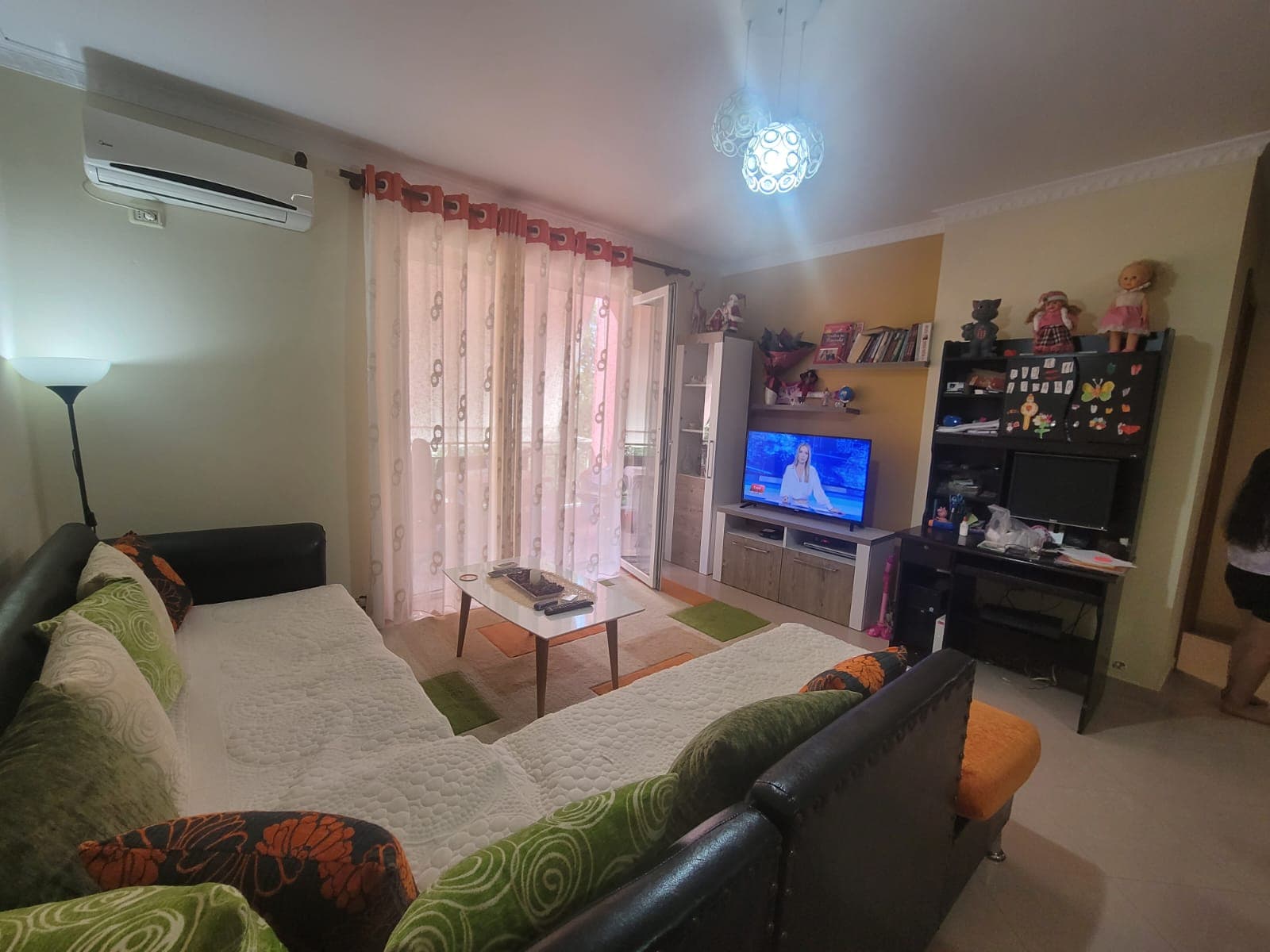 Jepet me qera apartament 1+1 4