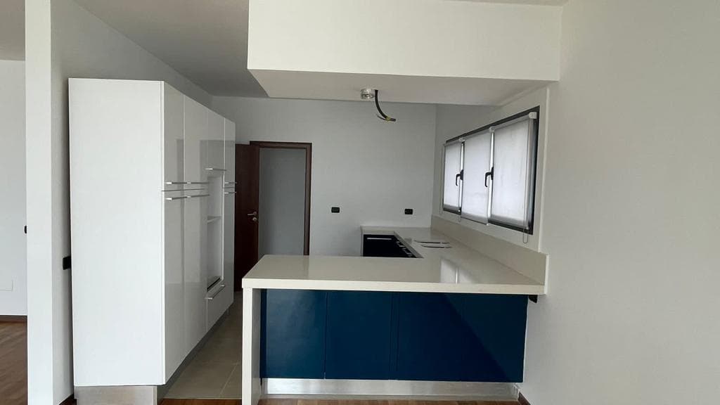 Home for sale in Tiranë 3