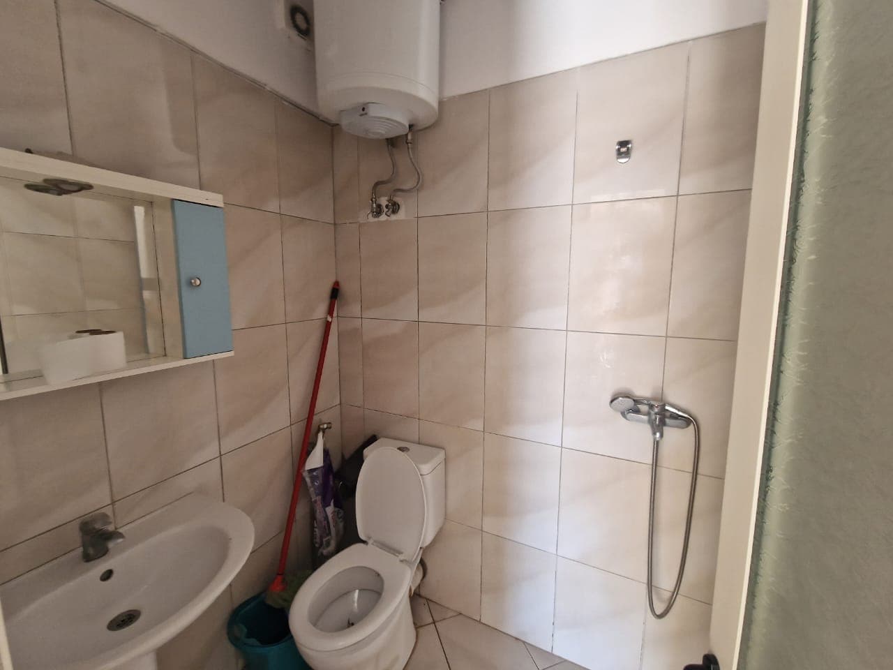 Jepet me Qera Apartmant 1+1 3
