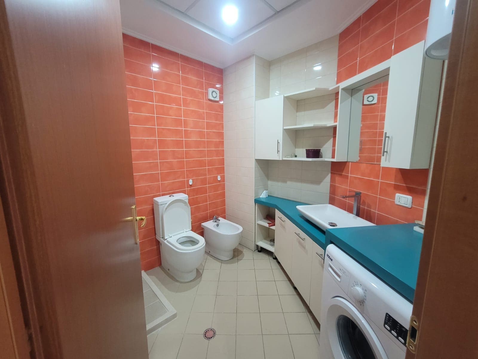 Shitet Apartament