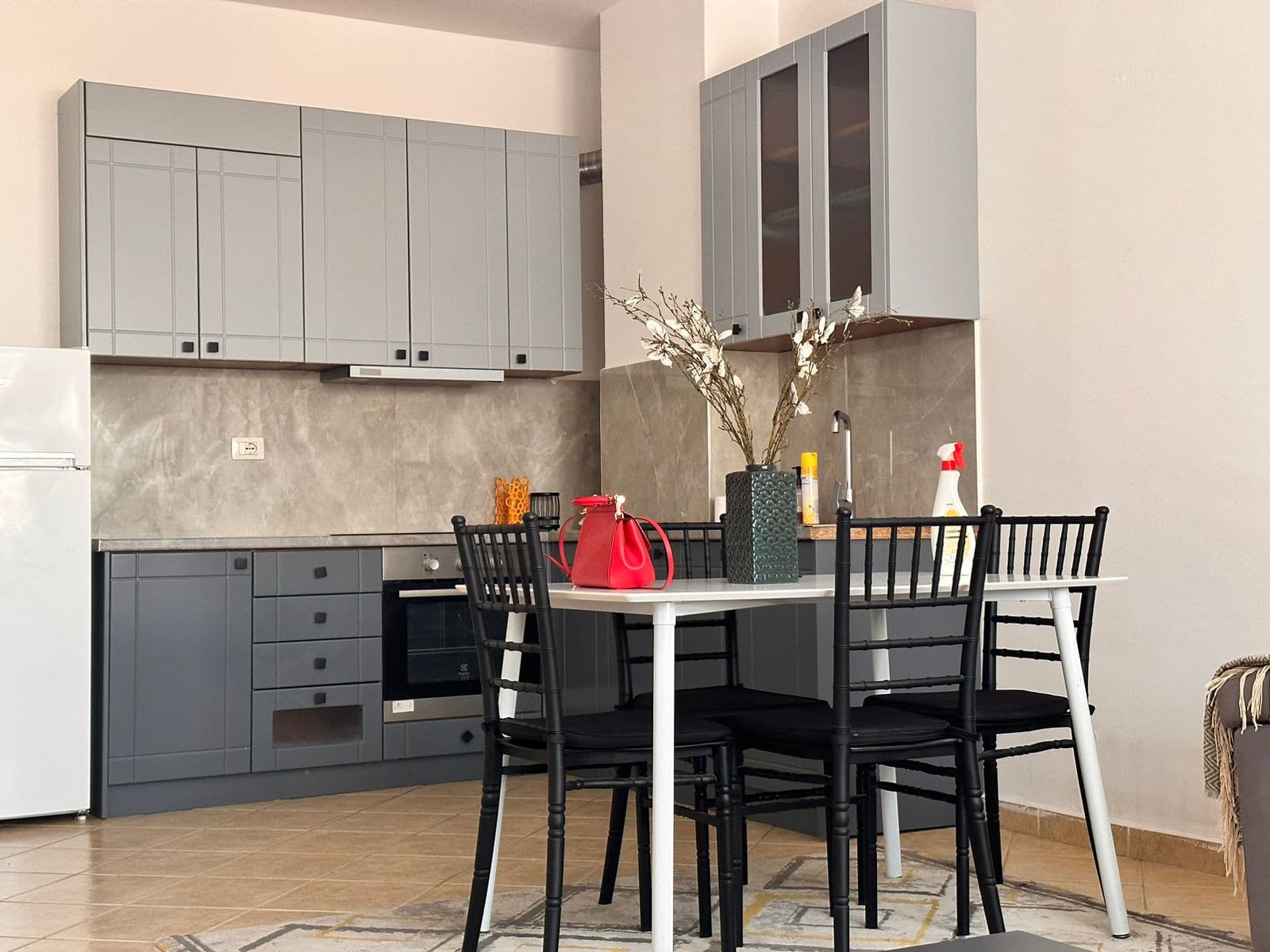Apartament 2+1 me Qera 3