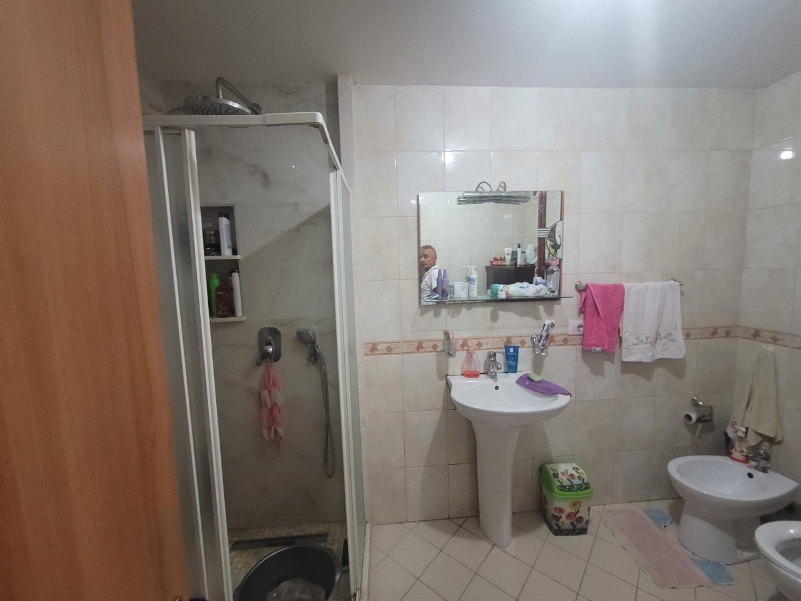Jepet me qera apartament 1+1 2