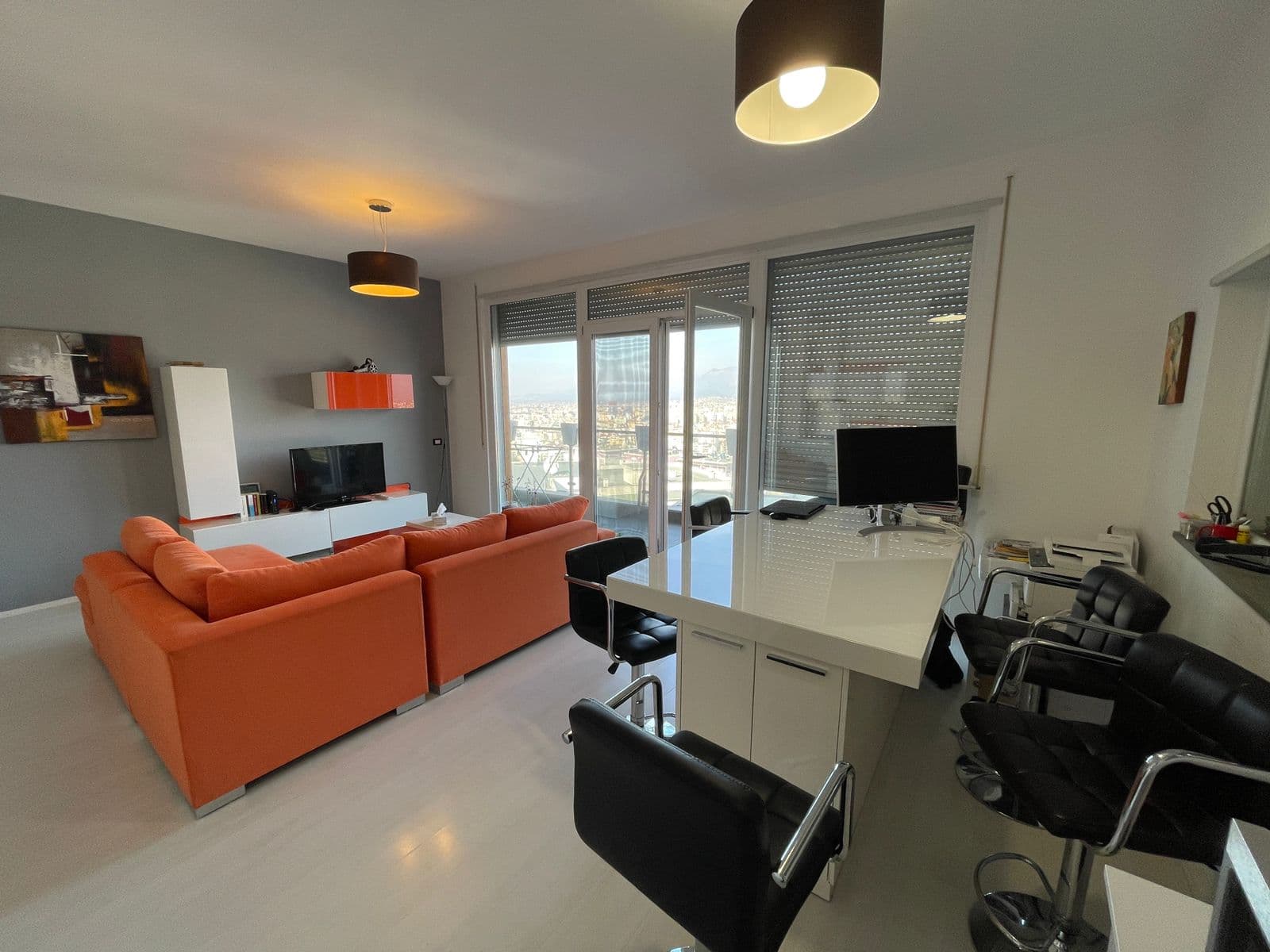 Shitet Apartament 2+1