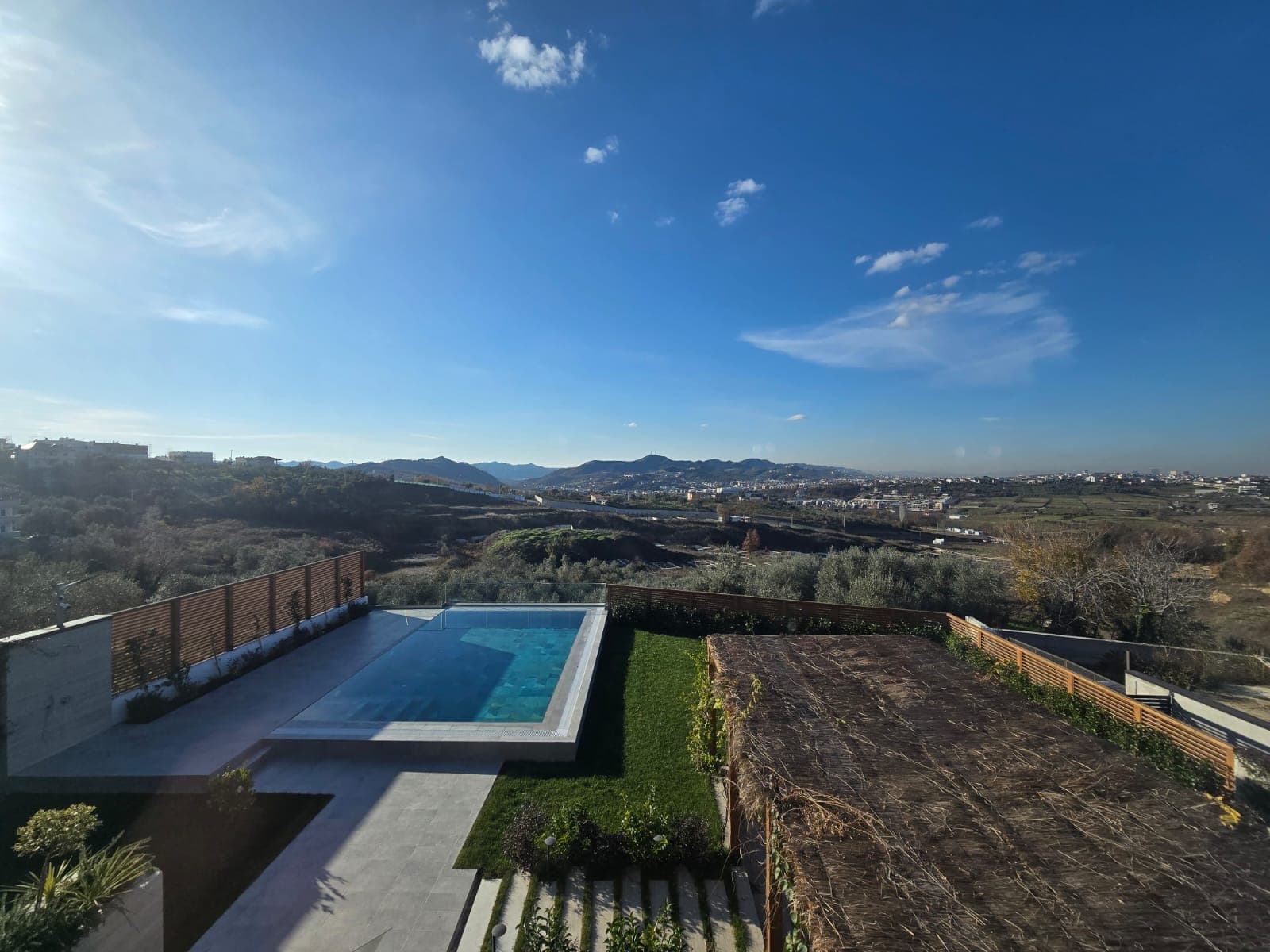 Home for sale in Tiranë 3