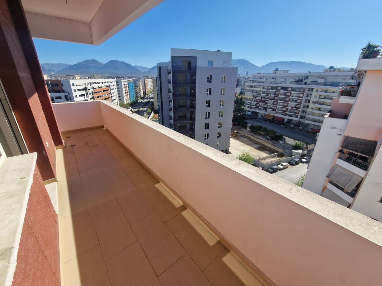 Jepet me Qera Apartmant 1+1 4