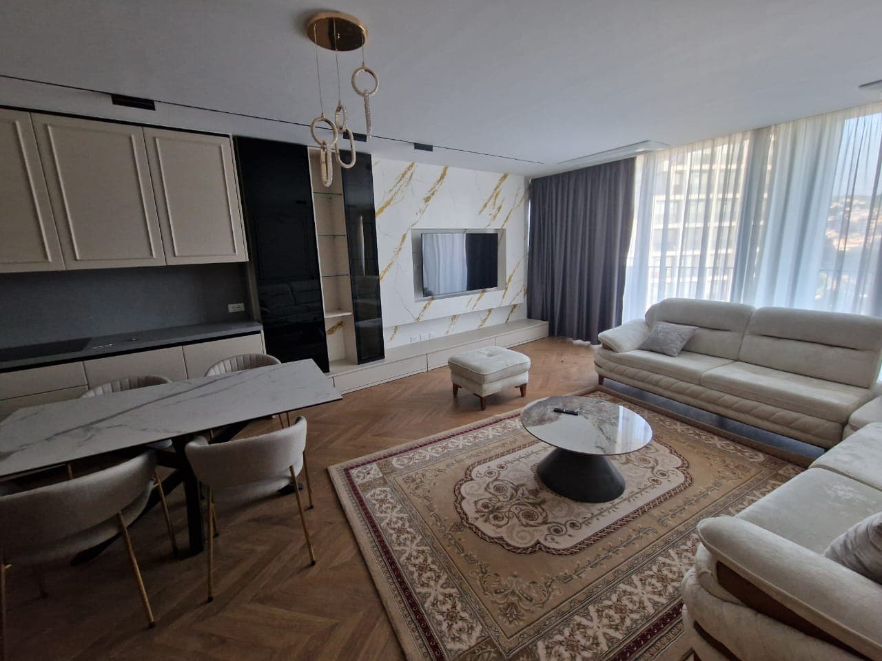Apartament 4