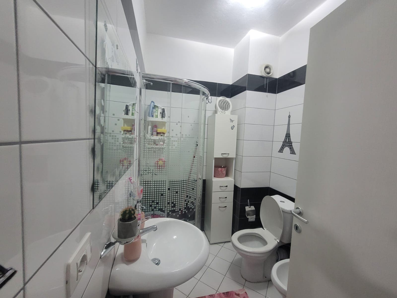 Apartament 4